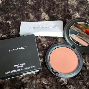 MAC Beauty Powder in Sunny Surprise EUC